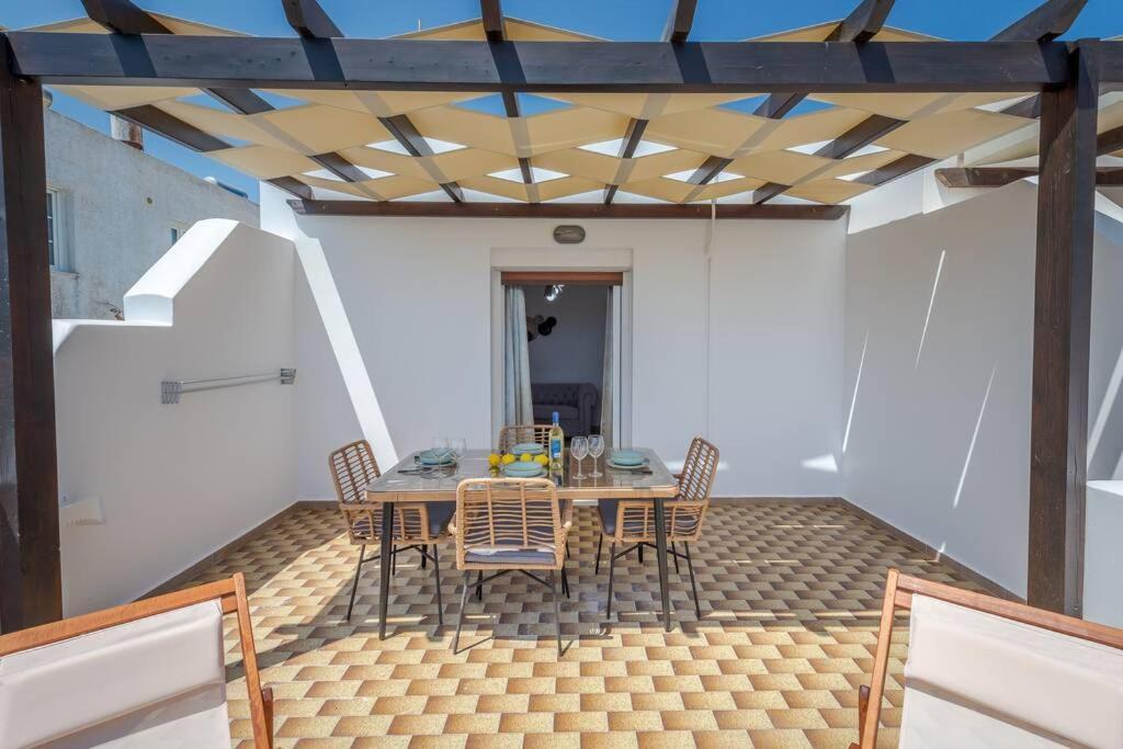 Brizet Apartments Sea View Pollonia Exterior foto